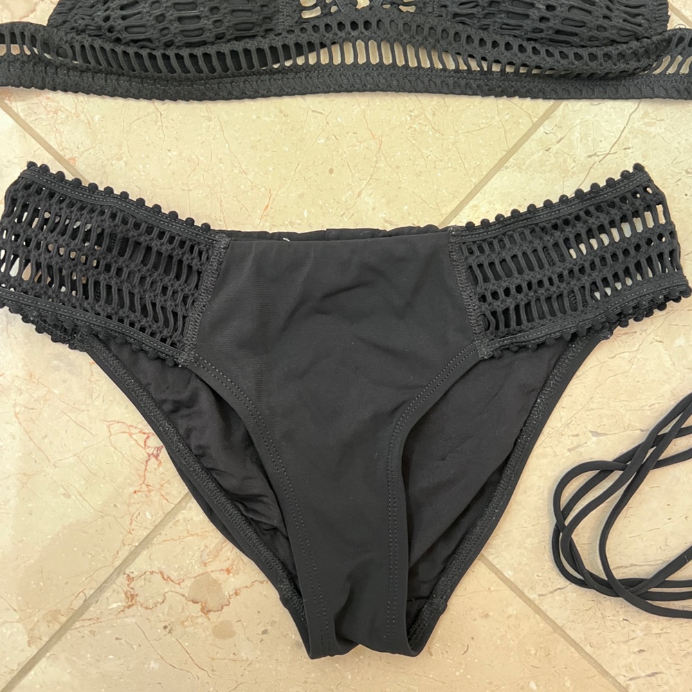 Robin Piccone bikini - Picture 3 of 7